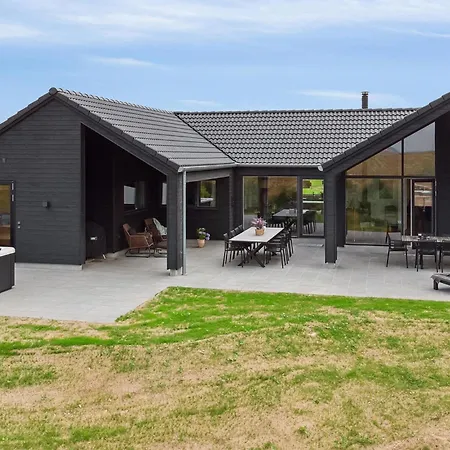 Amazing In With Sauna